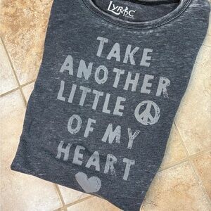 🎶Little Piece of My Heart Tee ..
